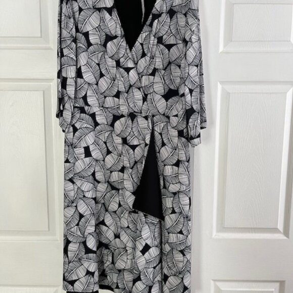 Natori Dress Black and white - Picture 4 of 4